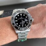 RolexSubmarinerSilverBlackMetalWatch1080X1080_4.jpg